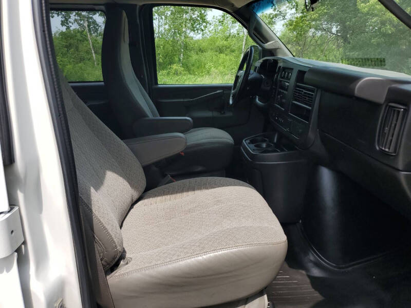 2017 Chevrolet Express LS 3500