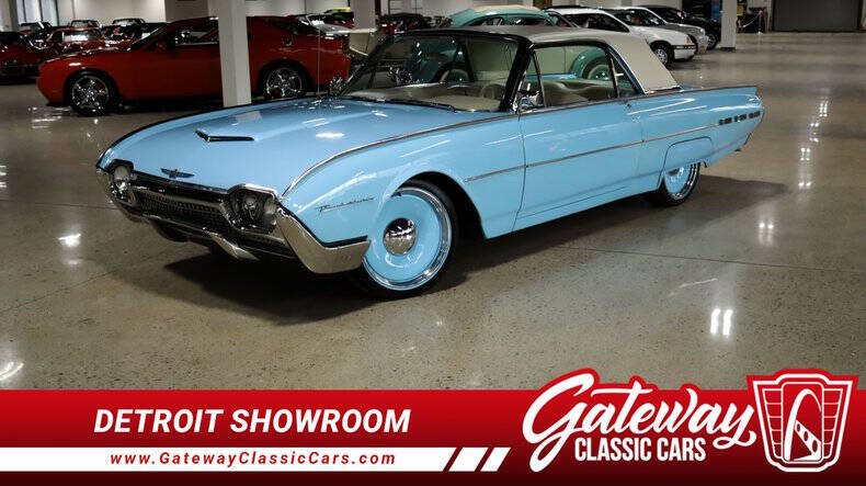 1962 Ford Thunderbird