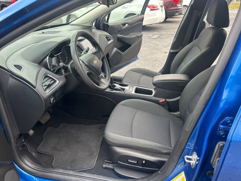 2017 Chevrolet Cruze LT Auto