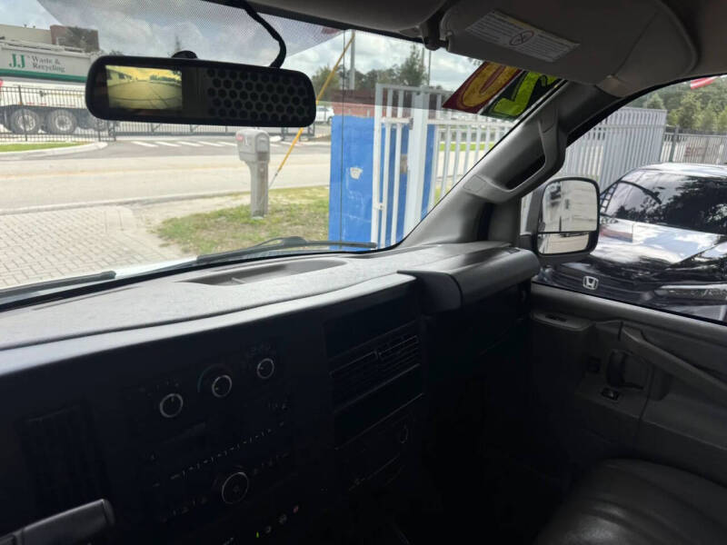 2020 Chevrolet Express 2500