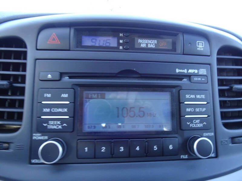 2010 Hyundai Accent GLS