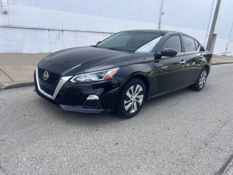 2020 Nissan Altima for sale at WALDO MOTORS in Kansas City MO