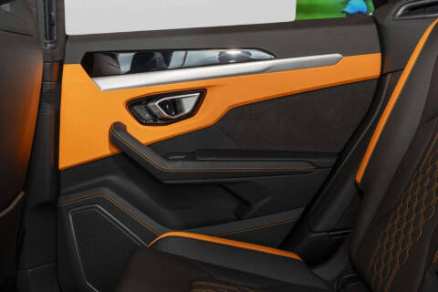 2024 Lamborghini Urus S