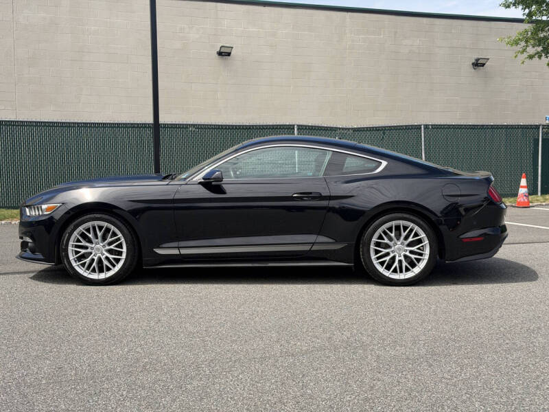 2017 Ford Mustang EcoBoost Premium