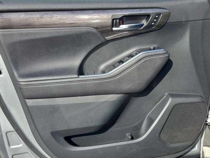 2020 Toyota Highlander Limited