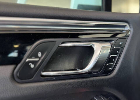 2015 Porsche Macan S