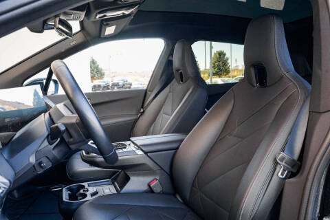 2025 BMW iX xDrive50