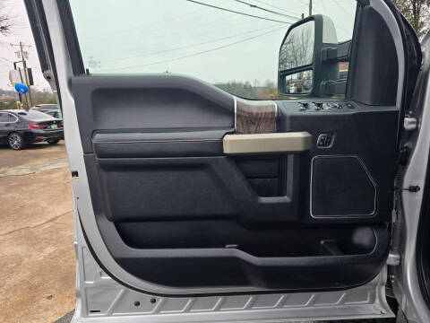 2017 Ford F-350 Super Duty Lariat