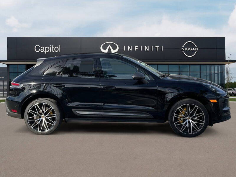 2023 Porsche Macan T