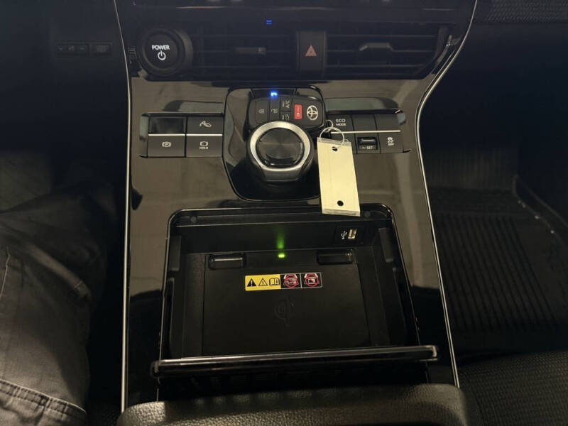 2024 Toyota bZ4X XLE