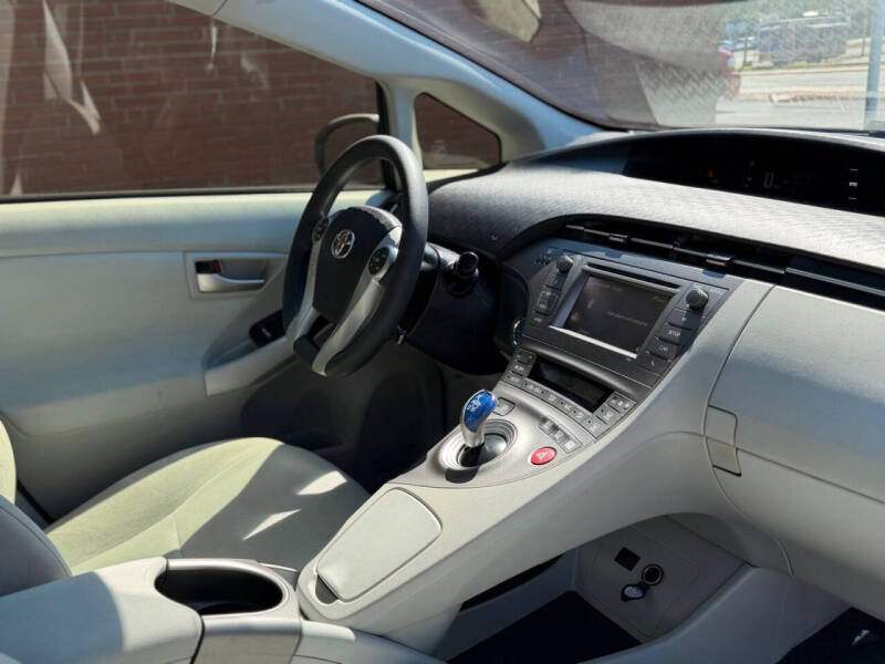 2012 Toyota Prius Two