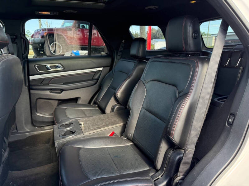 2017 Ford Explorer Sport