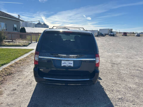 2014 Chrysler Town and Country Touring