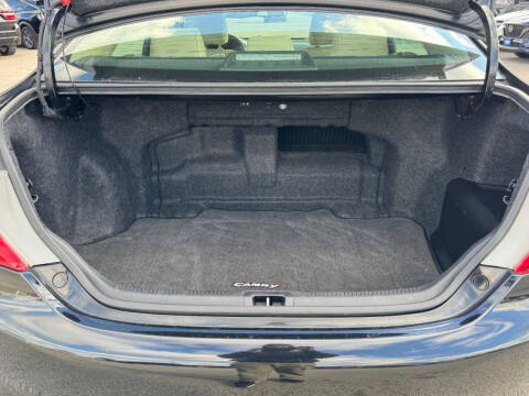 2014 Toyota Camry Hybrid LE