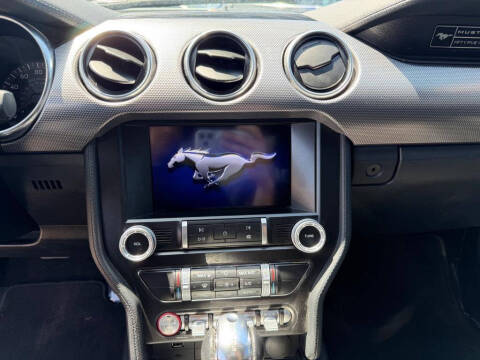 2020 Ford Mustang