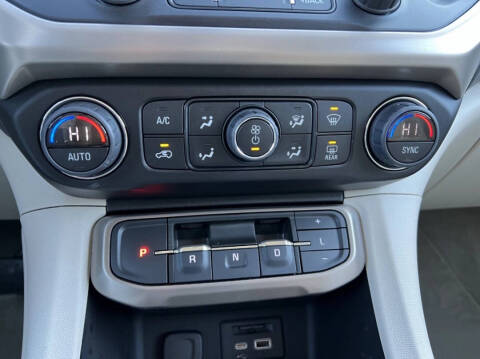 2020 GMC Acadia Denali