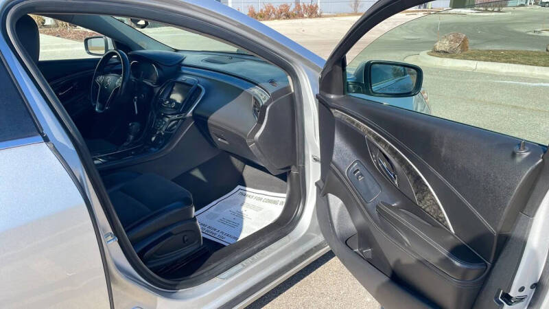 2016 Buick LaCrosse