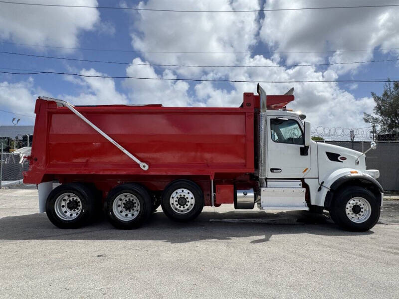 2017 Peterbilt 567