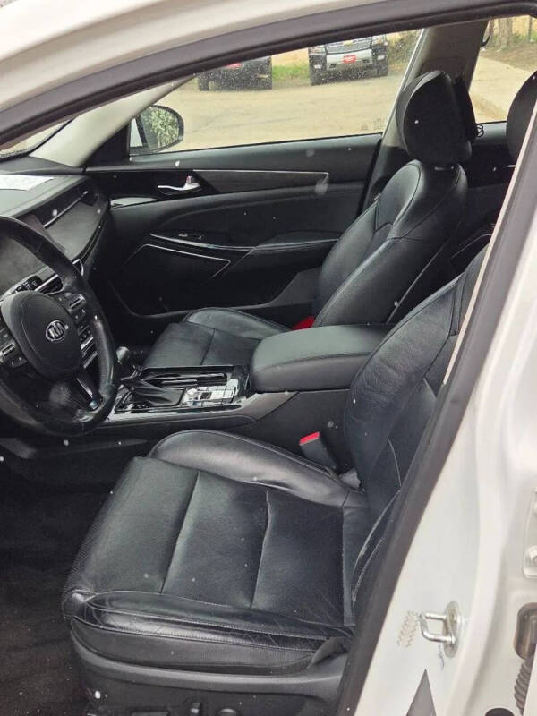 2020 Kia Cadenza Technology