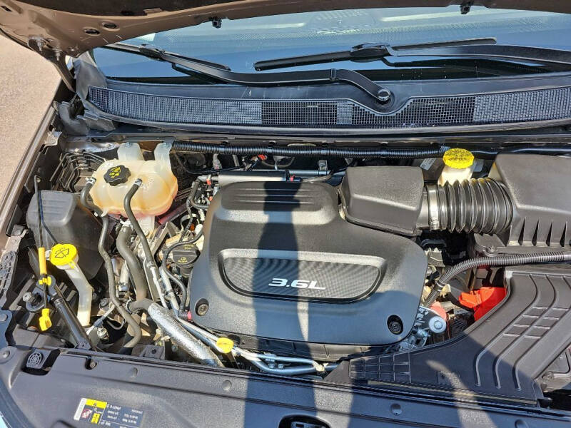 2017 Chrysler Pacifica Touring-L