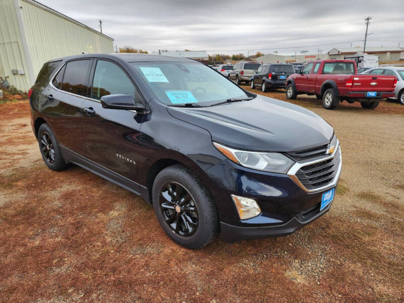 Used 2020 Chevrolet Equinox LT with VIN 2GNAXKEV3L6238993 for sale in Madison, SD