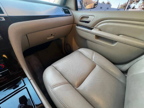 2014 Cadillac Escalade Premium