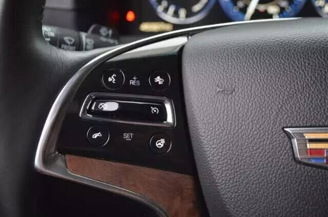 2015 Cadillac Escalade Luxury