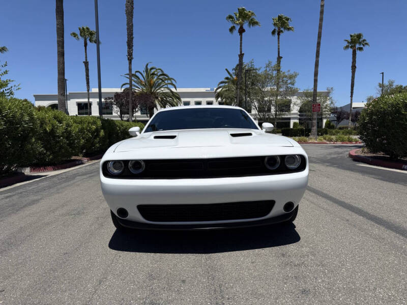 2018 Dodge Challenger SXT Plus