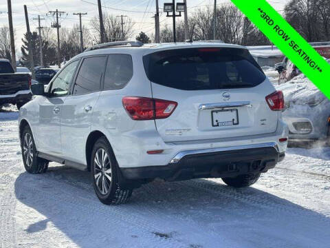 2017 Nissan Pathfinder SL