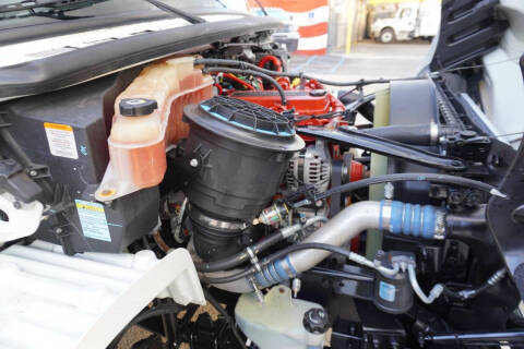 2018 Freightliner M2 106