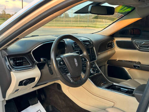 2017 Lincoln Continental Select