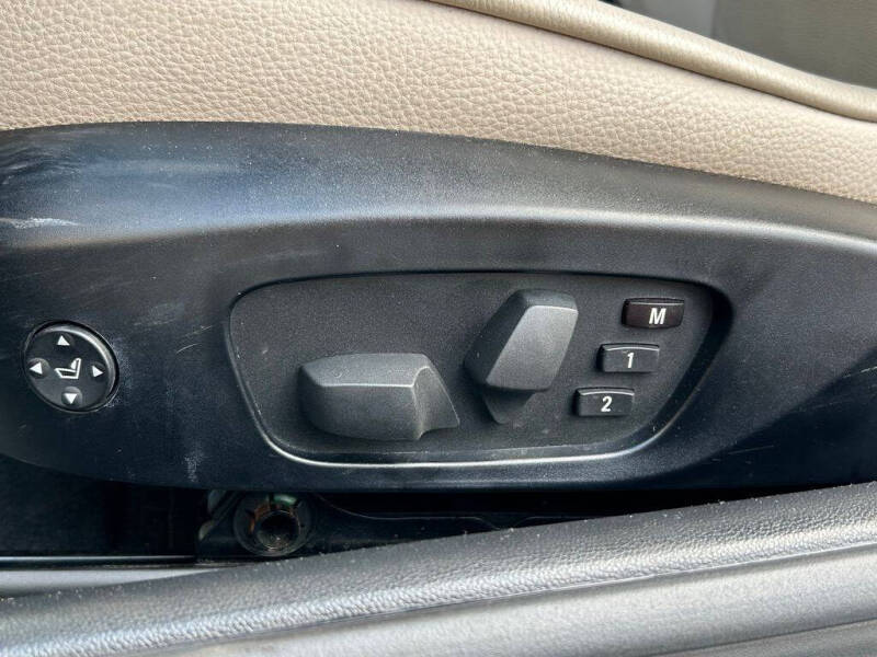 2013 BMW 3 Series 328i