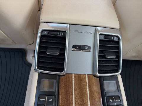 2012 Porsche Panamera 4S