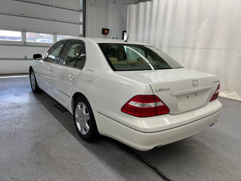 2004 Lexus LS 430