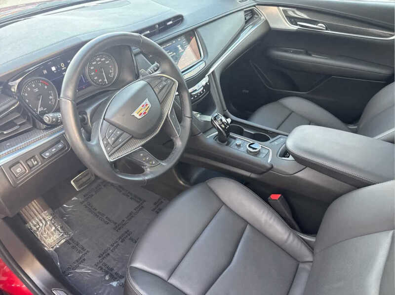 2024 Cadillac XT5 Sport