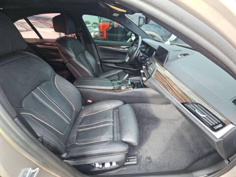 2017 BMW 5 Series 540i