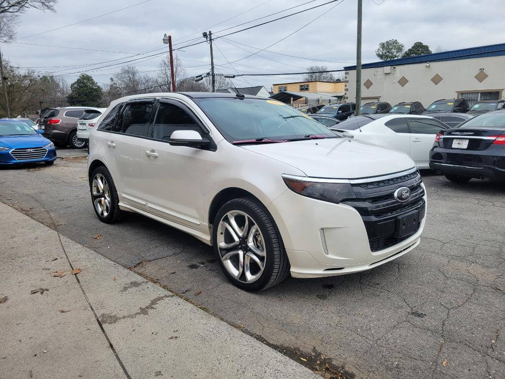 2013 Ford Edge for sale at DAGO'S AUTO SALES LLC in Dalton, GA