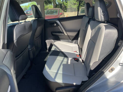 2017 Toyota RAV4 Platinum