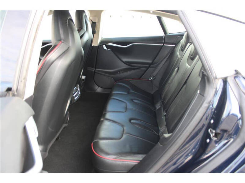 2012 Tesla Model S