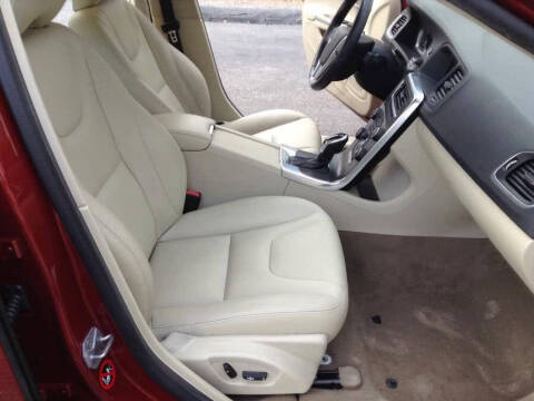 2015 Volvo S60 T5 Drive-E Premier Plus