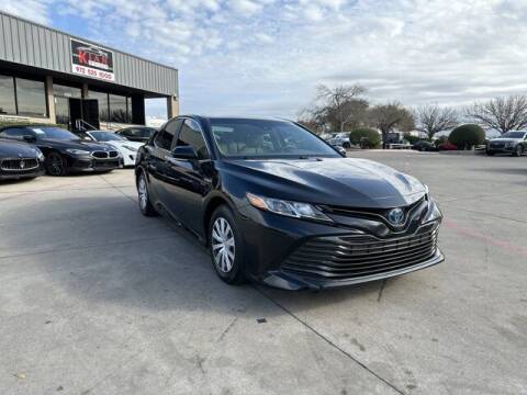 2018 Toyota Camry Hybrid for sale at KIAN MOTORS INC in Plano TX
