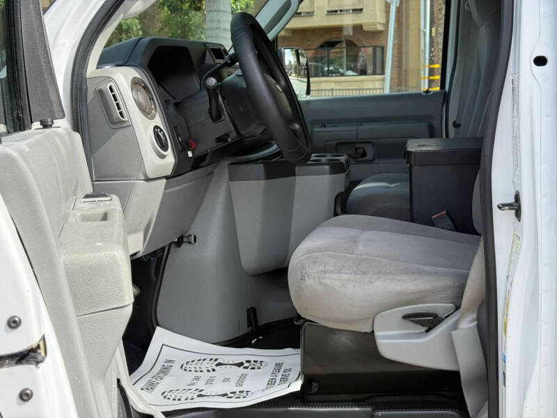 2013 Ford E-Series E-150