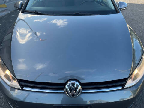 2016 Volkswagen Golf TSI SE