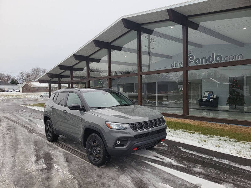 2023 Jeep Compass for sale at DrivePanda.com in Dekalb IL