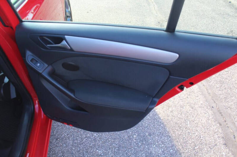 2011 Volkswagen Golf 2.5L PZEV