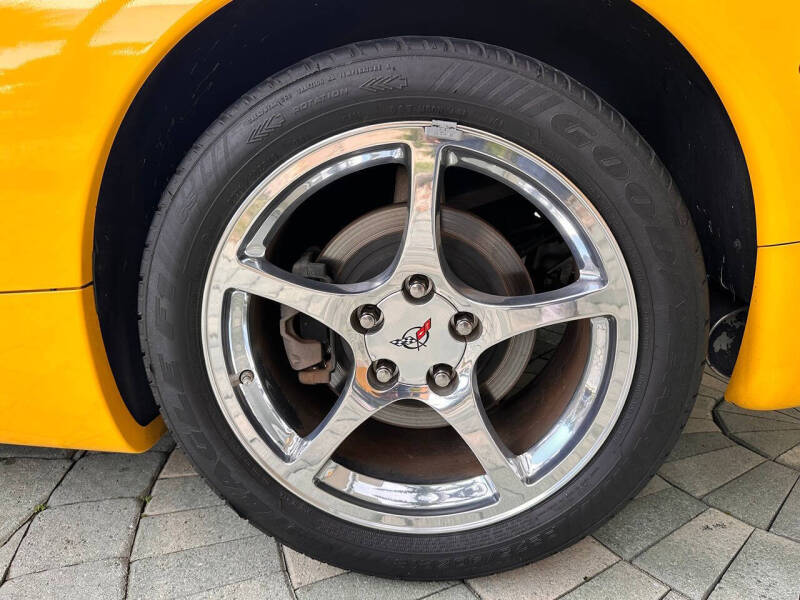 2004 Chevrolet Corvette