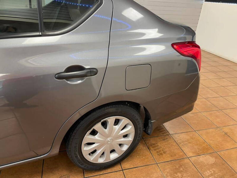 2016 Nissan Versa 1.6 S Plus