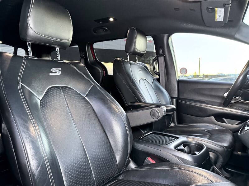 2021 Chrysler Pacifica Touring L