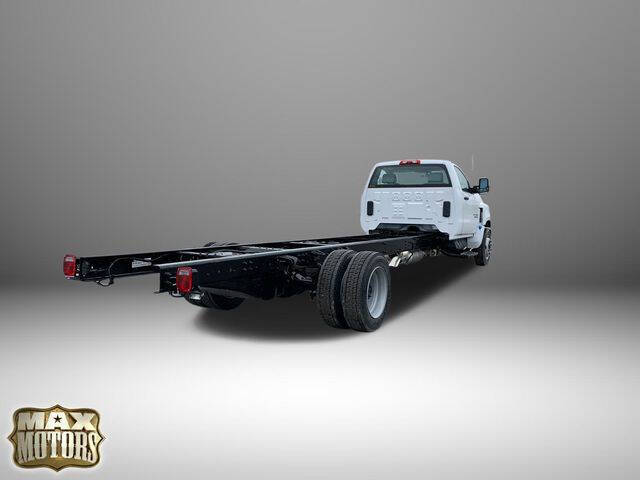 2023 Chevrolet Silverado 6500HD