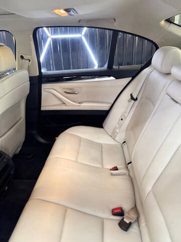 2012 BMW 5 Series 535i